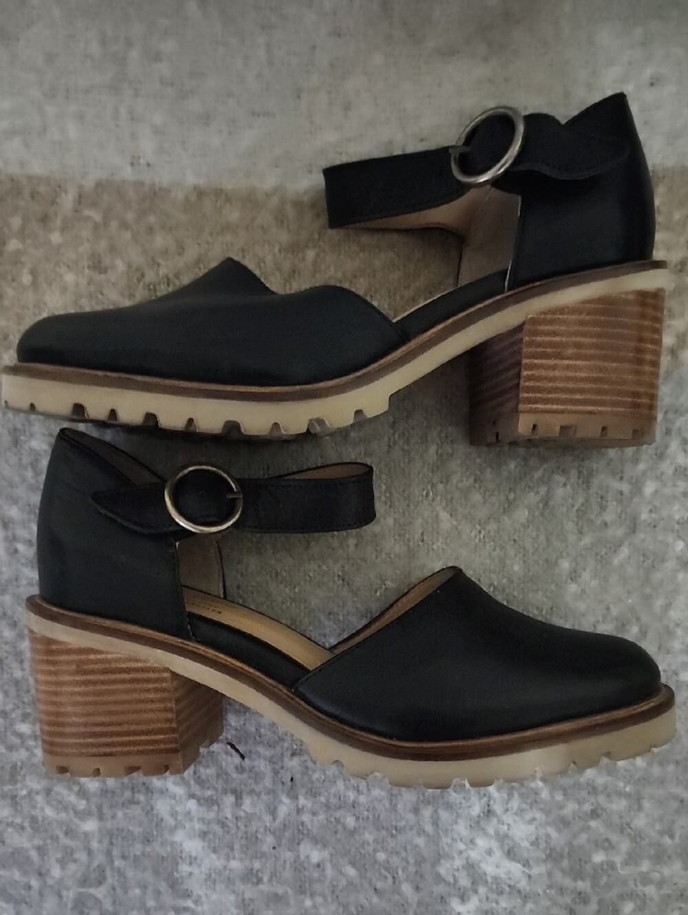 Seychelles Lock and Key Black Leather Mary Jane Block Heels Sz 6.5 Dark Academia - Picture 6 of 10